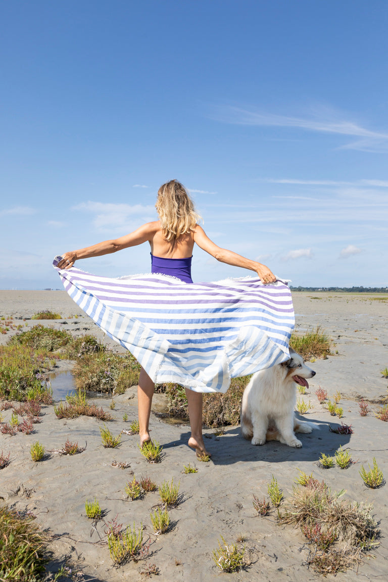 serviette de plage légère et absorbante